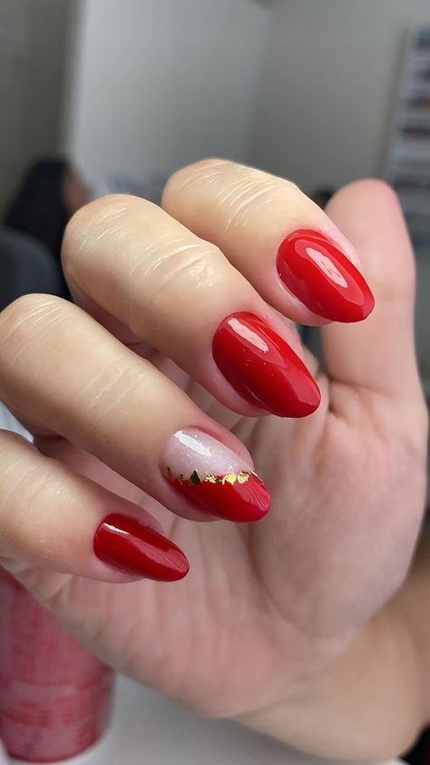 30 One-Of-A-Kind Red Nail Designs To Impress Anybody - 216 The Best Nails, Red Nail Art Designs, Creative Nail Art, Nails Art Ideas, Red Nail Art, Best Nails, Wow Nails, Christmas Gel Nails, Work Nails