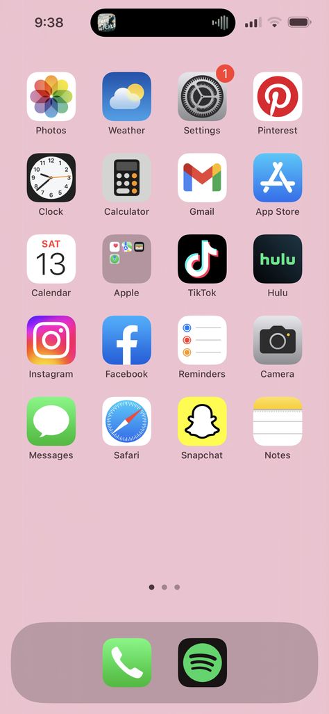 Default Home Screen Iphone, Iphone Set Up Ideas Homescreen Simple, Simple Iphone Layout Ideas, Iphone Home Screen Layout Organized Simple, Simple Iphone Home Screen, Iphone 13 Layout, Phone Home Screen Layout, Iphone Organization Apps, Phone App Organization