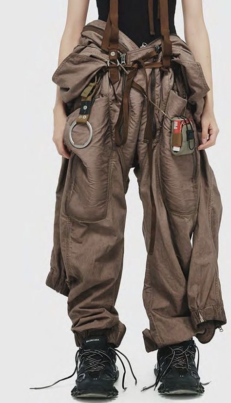 Apocalypse Pants, Mechanic Clothes, Rain Fashion, Pants Drawing, Concept Clothing, Tokyo Fashion, Brown Pants, Baggy Pant, Character Outfits