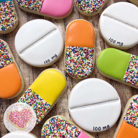 Pill Cookies, Nursing Cookies, Doctor Cookies, Sprinkles Cookies, Medical Cookies, Nurse Cookies, Doctor Cake, Fest Temaer, Heart Sprinkles