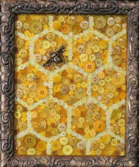 Honeycomb Decor, Button Art Projects, Buttons Crafts Diy, Bee Stuff, Button Ideas, Energy Tips, Button Creations, Hexagon Patchwork, Button Craft