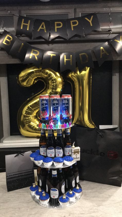 21st Birthday Ideas For Guys Decorations, 21 Birthday Ideas For Guys Decorations, Boyfriends 21st Birthday, 21st Birthday Boy, 21st Bday Cake, Black And Gold Party Decorations, Guys 21st Birthday, 21st Bday Ideas, Beer Cake