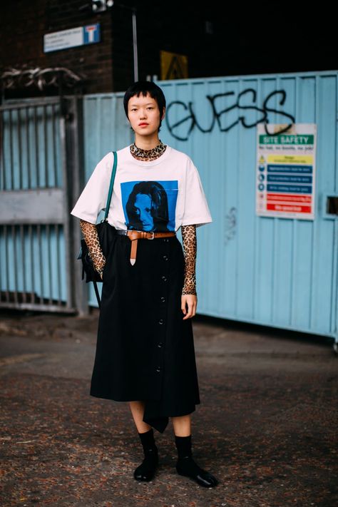 London Fashion Week Street Style, Tokyo Street Fashion, Look Retro, London Street Style, Stil Inspiration, Looks Street Style, Spring Street Style, Style Spring, Mode Inspo