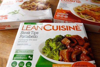 How Unhealthy Is Lean Cuisine? Lean Cuisine Diet Plan, Low Carb Frozen Meals, Lean Cuisine Recipes, Beef With Mushroom, Low Carb Desserts Easy, Whipped Potatoes, Steak Tips, Lean Cuisine, Frozen Dinners