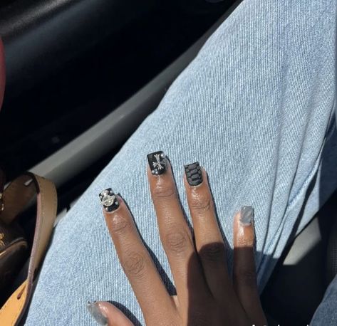 Black Croc Print Nails, Black And White Short Nails, Short Nails Black, Croc Print Nails, White Short Nails, Duck Nails, Hard Nails, Drip Nails, Short Square Nails