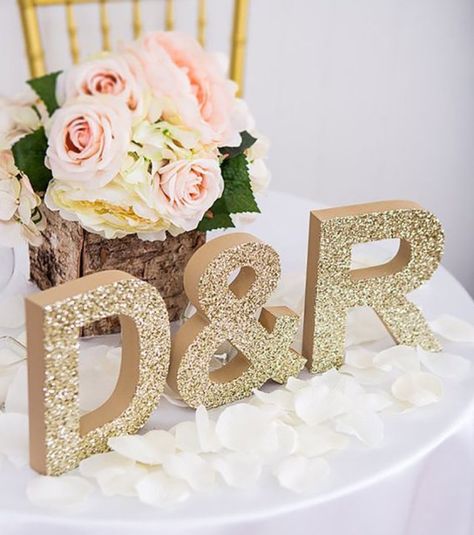 Wedding Reception Head Table, Wedding Reception Rooms, Reception Head Table, Sweetheart Table Decor, Wedding Reception Signs, Wedding Letters, Gold Wedding Decorations, Wedding Initials, Wedding Table Decorations