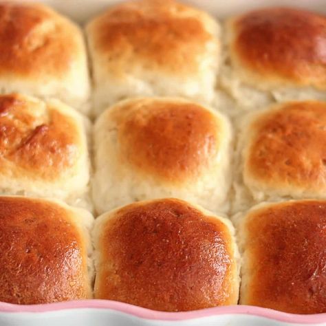 Gluten Free Hawaiian Rolls Gluten Free Dinner Roll Recipe, Gf Hawaiian Rolls, Hawiian Rolls, Gluten Free Hawaiian Rolls, Gluten Free Dinner Rolls Recipe, Gluten Free Bread Flour, Gluten Free Dinner Rolls, Gluten Free Rolls, Thanksgiving Bread