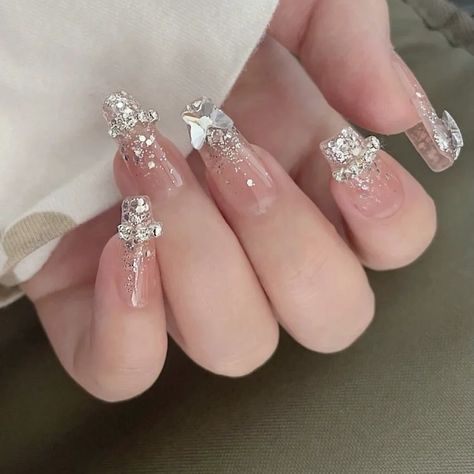 Silver Y2k Nails, Asian Nails, Blush Nails, Pretty Gel Nails, Really Cute Nails, Soft Nails, Bling Acrylic Nails, Kawaii Nails, Prom Nails