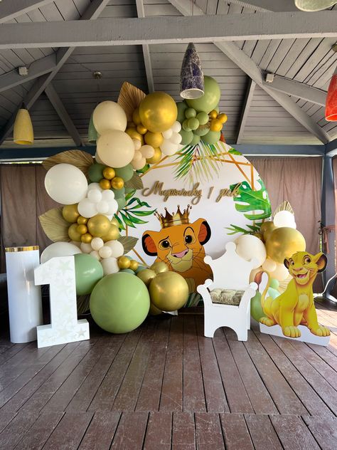 Jungle Theme Decoration Ideas, Prince Birthday Invitations, Simba Baby Shower, Lion King Birthday Party Ideas, Decoration Ideas For Birthday, Jungle Theme Decorations, Lion King Theme, Baby First Birthday Themes, Jungle Thema