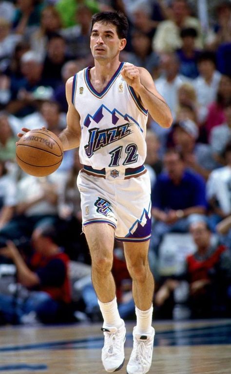 John Stockton / Utah Jazz Track And Field Sports, 90s Basketball, John Stockton, Best Nba Players, Jazz Players, Karl Malone, Jason Kidd, School Basketball, Basketball Skills