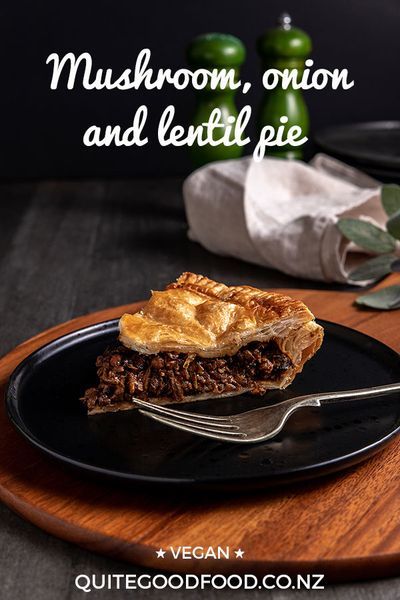 Vegan Pies Savoury, Lentil Pie, Lentil Vegan, Vegan Pies Recipes, Vegetarian Pie, Lentils Vegan, Individual Pies, Lentil Dishes, Vegan Pie