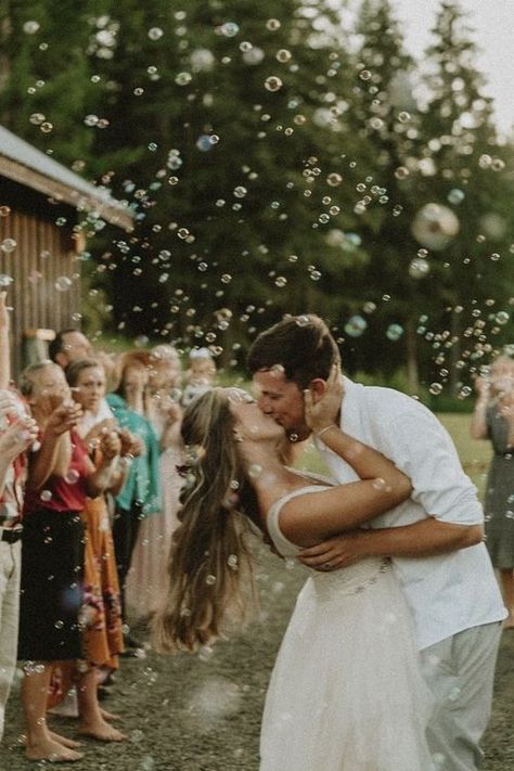 Ceremony Exit Bubbles, Wedding Photo Bubbles, Bubble Wedding Pictures, Wedding Exit With Bubbles, Bubbles And Sparklers Wedding, Wedding Exit Photography, Ceremony Bubble Exit, Wedding Exit Ideas Bubbles, Bubble Engagement Photos