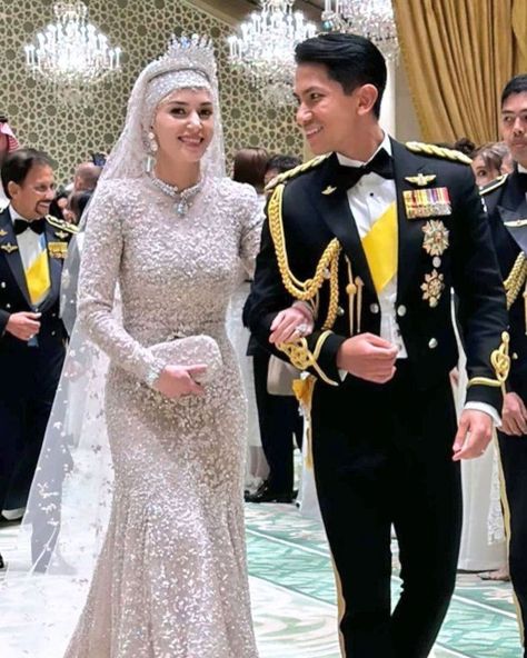 The wedding of Prince Mateen of Brunei and Anisha Rosnah binti Adam – Banquet (15 january) – The Real My Royals Prince Mateen Wedding, Prince Mateen And Anisha, Brunei Royal Wedding, Brunei Royal Family, Prince Mateen Of Brunei, Anisha Mateen, Prince Mateen, Prince Wedding, Abdul Mateen