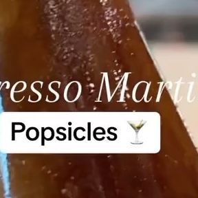 Cocktails (21+ to follow) on Instagram: "Chill vibes with a caffeine kick! 😎🍸 Making Espresso Martini Popsicles for the perfect summer treat! ☀️🍹 #EspressoMartini #Popsicle #SummerVibes #summercocktails" Espresso Martini Popsicle, Alcoholic Popsicles, Popsicle Recipes, Espresso Martini, Summer Treats, Adult Drinks, Summer Cocktails, Perfect Summer, Popsicles