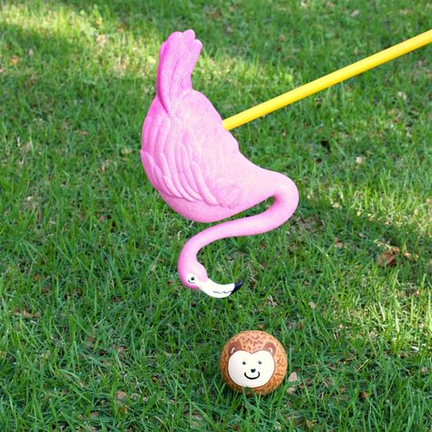 flamingo croquet set Alice In Wonderland Croquet, Alice In Wonderland Flamingo, Flamingo Croquet, Plastic Pink Flamingos, Alice In Wonderland Crafts, Croquet Set, Flamingo Craft, Wall Art Tutorial, Flamingo Birthday