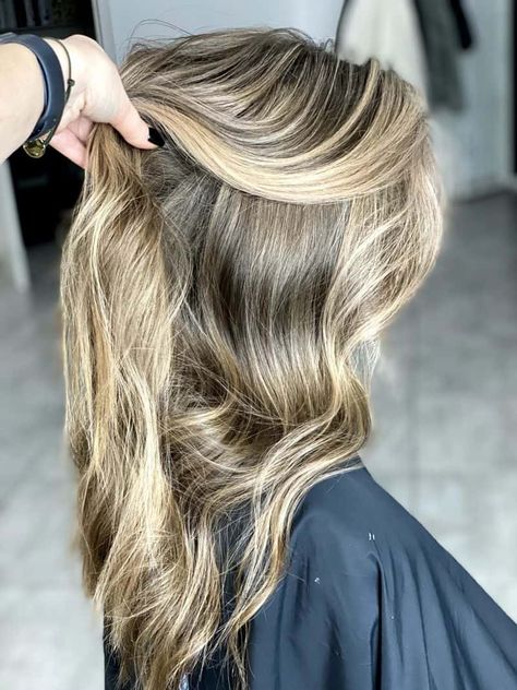 Blonde Hair Low Maintenance, Low Maintenance Highlights, Hair Low Maintenance, Diy Balayage, Softer Hair, Color Safe Shampoo, Lighter Hair, Brown Hair With Blonde Highlights, How To Lighten Hair