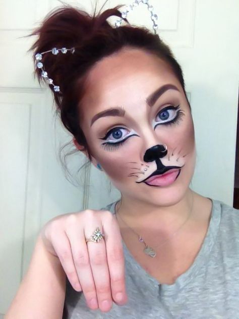 Fox Halloween Makeup! #fox #halloween #makeup #diy #lashes #catears #funny Fox Halloween Makeup, Narnia Makeup, White Rabbit Makeup, Custome Ideas, Halloween Transformation, Rabbit Makeup, Kitty Face Paint, Dog Makeup, Fox Halloween