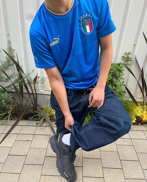 italy jersey Italian Jersey Outfit, Italy Jersey Outfit, Mexico Jersey Outfit Men, Italy Jersey, Barcelona Shirt, Paper Rings, Shirt Outfit Men, Jersey Boys, Jersey Outfit