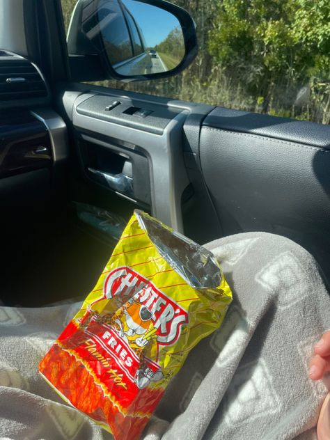 Hot Fries, Car Snacks, Car Food, In Car, Car Ride, Foods To Eat, Chip Bag, A Car, Snack Recipes