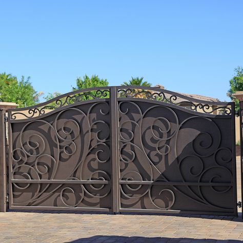 Iron Gates Driveway, Metal Driveway Gates, Backyard Gates, Iron Garden Gates, Entry Gate, Steel Gate Design, Front Gate Design, Security Doors, Entrance Gates Design