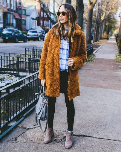 57 Degree Weather Outfit, Brown Chelsea Boots Outfit, Brown Ankle Boots Outfit, Dark Brown Chelsea Boots, Womens Brown Ankle Boots, Chelsea Boots Outfit, Womens Fashion Casual Chic, Boots Outfit Ankle, Blue Plaid Dress