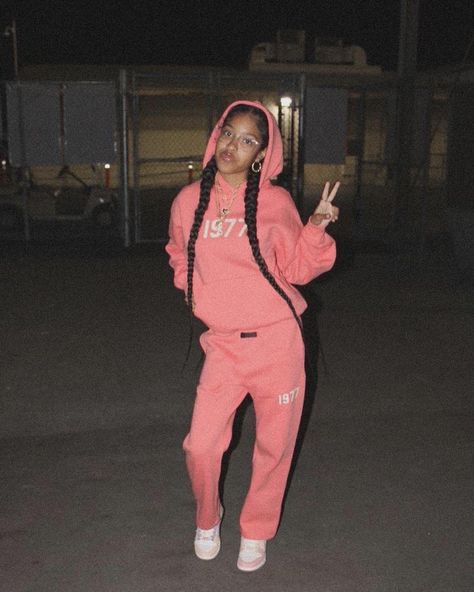 Style Triple Pink Dunks, Pink Tech Fleece, Pink Essentials Hoodie Outfit, Pink Essentials Hoodie, Coral Essentials Hoodie Outfit, Pink Fitted Sweatpants For Streetwear, Essentials Hoodie Outfit, Fitted Pink Hoodie For Streetwear, Sporty Pink Streetwear Sets