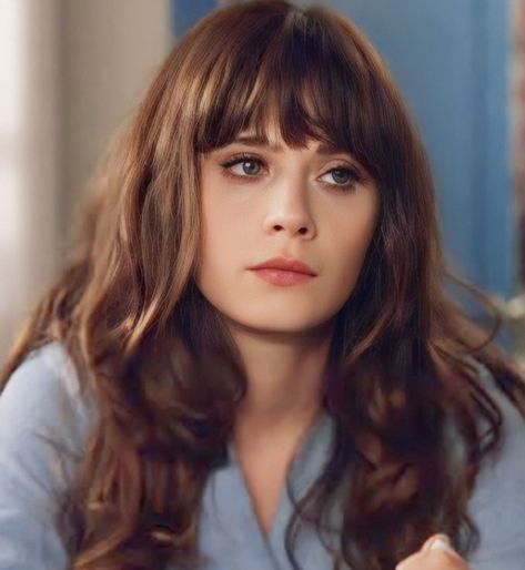 Jess Day Hair, Zooey Deschanel Hair, Jess Day, Jessica Day, Hair Color Caramel, Aria Montgomery, Zooey Deschanel, Female Portraits, Layered Hair