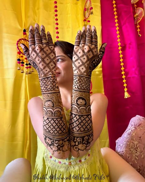 👰 Bridal Beauty: Arushi's Mehendi Stepping into a world of intricate designs and timeless traditions, We're celebrating the radiant beauty of our bride-to-be, Arushi, with the vibrant hues of mehendi. Each stroke tells a story of love, laughter, and a promising journey ahead. Here's to the beginning of forever. 💍🌿 #bridalbliss #loveandlaughter #artist #art #bridalmehndiartistbengaluru #bridalmehendiartist #bridalmehendiartistinbangalore #mehndiartistinbangalore #mehndiartistbangalore #indi... The Beginning Of Forever, Radiant Beauty, Mehndi Artist, Mehndi Art, Bridal Mehndi, Bridal Beauty, Intricate Designs, Artist Art, The Beginning