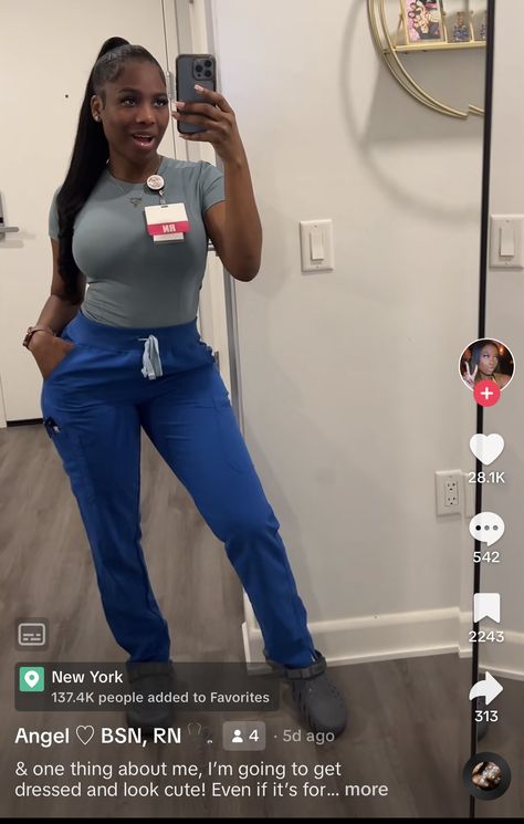 Nursing Lifestyle, Grad School Outfit, Nurse Goals, Nursing Outfits, Lvn Nurse, Nurse Bae, Nursing School Studying Cheat Sheets, Nursing Outfit, Career Clothes