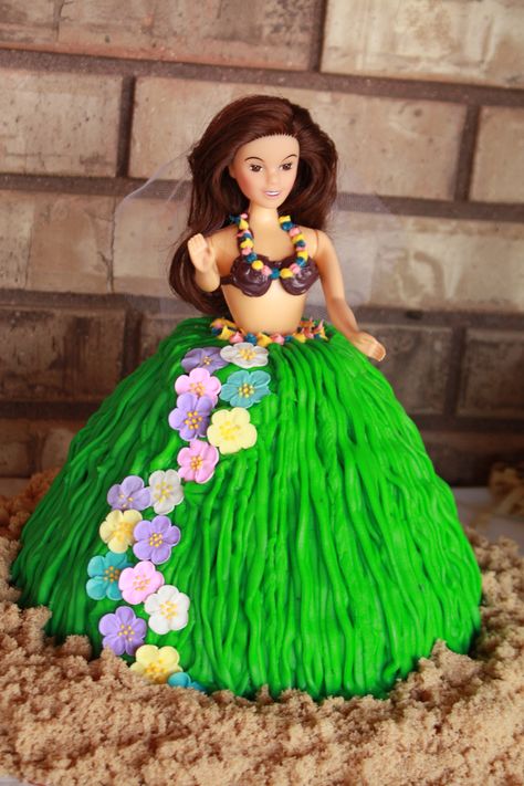 Hawaiian Bridal Shower, Party Punches, Aloha Party, Hawaiian Birthday, Themed Bridal Shower, Party Punch, Hawaiian Party, Hula Girl, Doll Cake