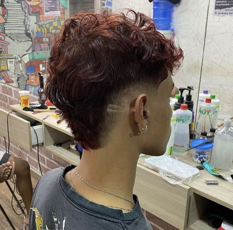 Boys Dyed Hair, 2022 Short Hair, Androgynous Haircut, Dyed Hair Men, Men Haircut Curly Hair, Girls Short Haircuts, Mens Hairstyles Thick Hair, Men Hair Color, Haircut Designs