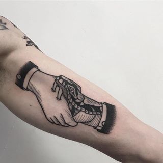 Hand Tattoo Men, Crocodile Tattoo, Hand Tatto, Trending Tattoo, Pen Tattoo, Full Arm Tattoos, Omerta Tattoo, Skeleton Hand Tattoo, Tattoo Pen