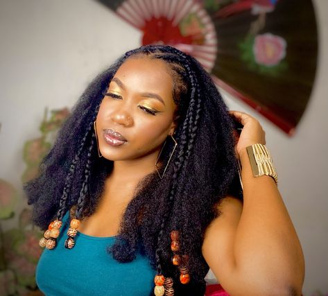 Super easy tribal braids with beads style . I used Crochet Marley Hair at the back. Tap the pic to watch the tutorial! Crochet Marley Hair, Braids Fulani, Beads Style, Marley Hair, Fulani Braids, Braids With Beads, Super Easy, Tap, Braids