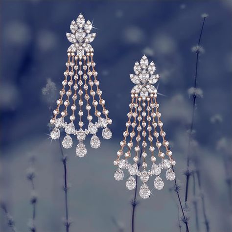 Gehna Jewellers on Instagram: “Wear a cascade of stars in the form of these twinkling chandelier diamond earrings #winterwonderland” Dubai Market, Gallery Jewelry, Jewellery Board, Diamond Chandelier Earrings, Diamond Chandelier, Jewelry Indian, Gold Jewelry Indian, Jewellery Designs, Diamond Design