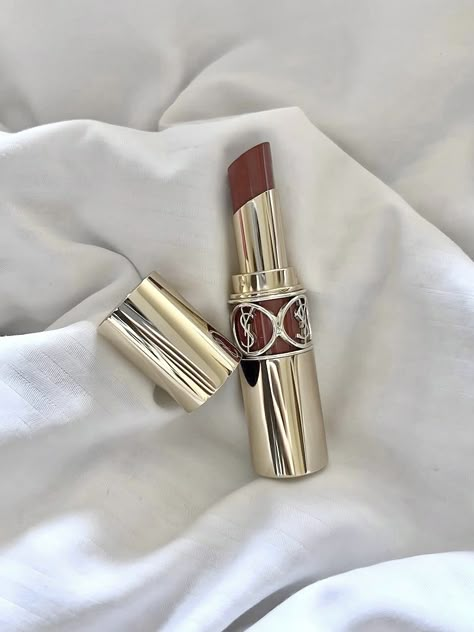 Ysl Lip, Ysl Lipstick, Yves Saint Laurent Makeup, Ysl Makeup, Luxury Lipstick, Makeup Accesories, Ysl Beauty, Fancy Makeup, Makeup Obsession