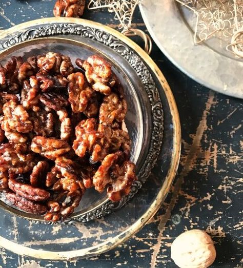 Maple Molasses Candied Walnuts - Bridget's Green Kitchen Candied Walnut Recipe, Maple Candy, Walnut Recipes, Roasted Walnuts, Roasted Nuts, Pure Maple Syrup, Green Kitchen, Molasses, Vegan Gluten Free