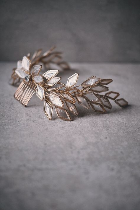 Fantasy Hair Pieces, Art Deco Hair Comb, Bridal Hair Comb With Veil, Unique Bridal Accessories, Fantasy Jewelry Headpieces, Hair Comb With Veil, Bridal Hair Romantic, Fantasy Hair Accessories, Fantasy Headpieces