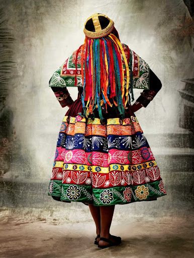 Peruvian Clothing, Peruvian Art, Hair Covering, Peruvian Textiles, Ethno Style, Cusco Peru, Mario Testino, Folk Costume, Traditional Dress