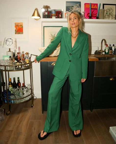 Wedding Guest Suit Outfits: Lucy Williams Women Suits Wedding Guest, Wedding Guest Suit, Green Suit Women, Wedding Suit Women, Wedding Guest Suits, Casual Kitchen, Outfit Wedding Guest, Guest Attire, Green Suit