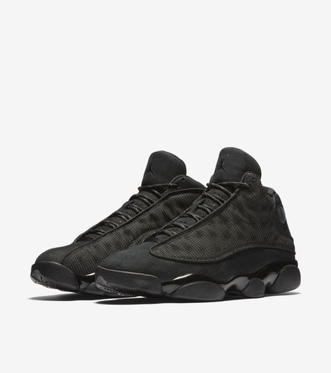 Bling Nike Shoes, Jordan Xiii, Latest Jordans, Huraches Nike, Jordan 13 Black, Reflective Shoes, Navy Nike, Retro 13, Jordan 13 Shoes