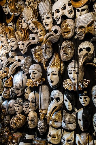 Types Of Masks, Costume Carnaval, Costume Venitien, Venice Mask, Venetian Carnival Masks, Carnival Of Venice, Creation Art, Venetian Masks, Venetian Mask