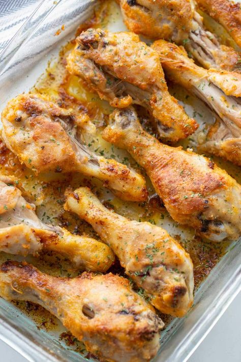 Baked Chicken Drumsticks Roast Chicken Legs Recipe, Chicken Drumstick Recipes Oven, Chicken Legs In Oven, Oven Baked Chicken Legs, Oven Baked Chicken Thighs, Chicken Breast Crockpot Recipes, Chicken Shawarma Recipe, Baked Chicken Drumsticks, Resep Salad