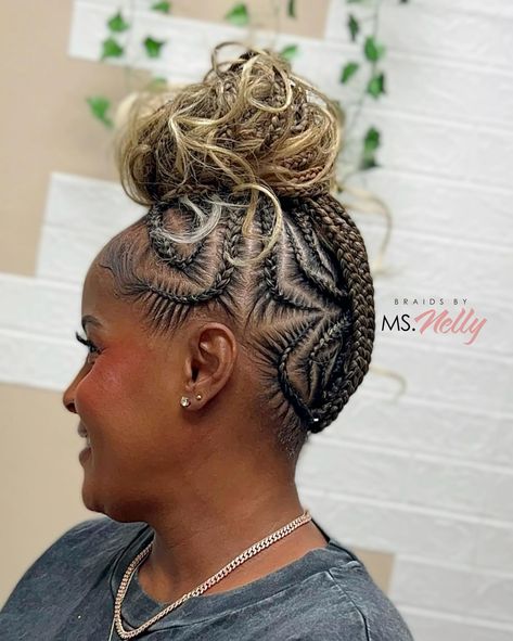 Nelia Span | The French Curl Mohawk styled in an up-do 😍 • Book under French Curl Mohawk • #dallashair #dallasbraids #blackhair #blackhairstyles… | Instagram Braided Boho Mohawk, Crochet Mohawk Hairstyle, Blonde Cornrows Braids Black Women, Curl Mohawk, Braided Mohawk Black Hair, High Ponytail Cornrows, Side Cornrows Braids, Hair Braids Cornrows, Cornrows Design