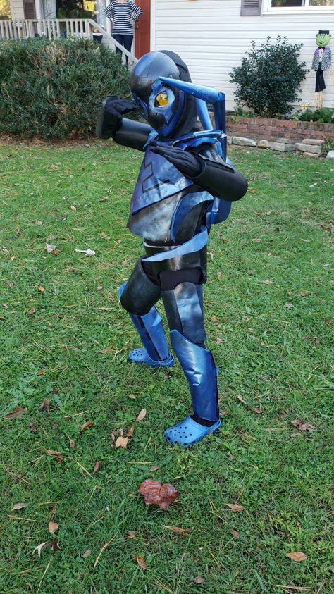 Blue Beetle Costume, Blue Beetle Party, Beetle Armor, Beetle Costume, Woman Costume, Blue Costumes, Cat Woman, Blue Beetle, Cat Woman Costume