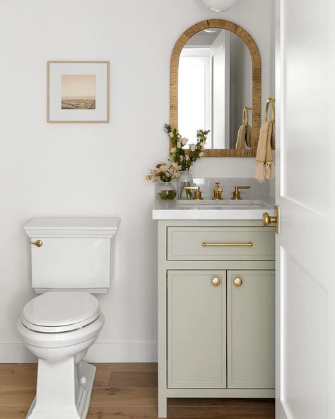 Swipe to come inside this beautiful powder room… #MNDHopeRanch 📸 Public 311 Design . . . #bhgstylemaker #californiacasual… | Instagram Simple Powder Room Ideas, Simple Powder Room, Powder Bathroom Ideas, Beautiful Powder Rooms, Powder Room Decor, Ideas For Decorating, Powder Room Design, Stunning Bathrooms, Gorgeous Bathroom