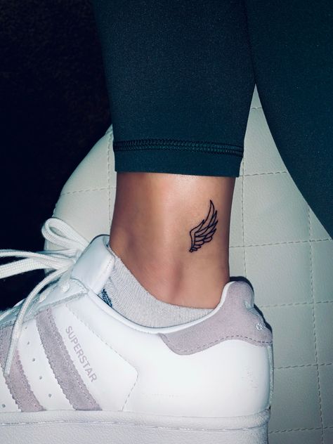 Running Wing Tattoo, Angel Wing Tattoo On Ankle, Wing On Ankle Tattoo, Nike Wings Tattoo, Angel Wings On Ankle, Hermes Wings Tattoo Ankle, Wings On Ankle Tattoo, Wing Tattoo Ankle, Runners Tattoo Ideas Running