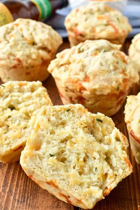 Beer Bread Muffins, Making Beer, Beer Bread Recipe, Beer Cheese Soups, Tasty Bread Recipe, Tea Bread, Meal Train Recipes, Bread Muffins, Lemon Muffins