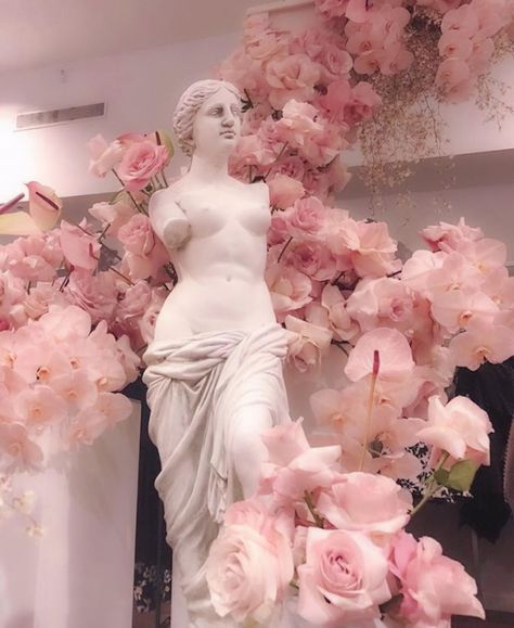 @babyangelsonly on Instagram: “🌸 art 🌸” Goddess Party Theme, Greek Wedding Theme, Greek Party Theme, Ancient Greece Art, Goddess Party, Grecian Wedding, Ancient Greek Mythology, Beauty Salon Furniture, Prom Themes