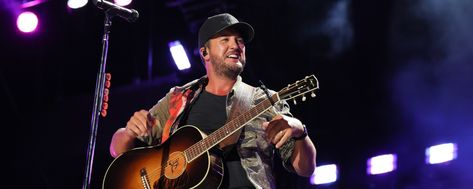 Top 10 Songs by Luke Bryan - American Songwriter 2023 Words, Luke Bryan Songs, Hot Country Songs, Bridgeport Connecticut, Best Country Singers, Seaside Park, 1 October, Party Songs, Justin Bieber Pictures