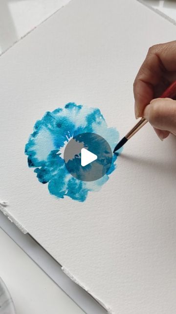 Clarice • Youtube Watercolour Artist & Designer on Instagram: "Have you ever painted flat brush flowers? The flat brush is used for more than just dampening the paper. Do you want a tutorial on how to create these flat brush flowers? Comment 'tutorial' and I will send you the link to the video. 🖌️😊 - - #claricegomesdesigns #learnwatercolor #flatbrushflowers #watercolorflowers" Flat Brush Painting, Learn Watercolor, Brush Painting, Flat Brush, Watercolor Brushes, Watercolor Artist, Have You Ever, Watercolor Flowers, Being Used